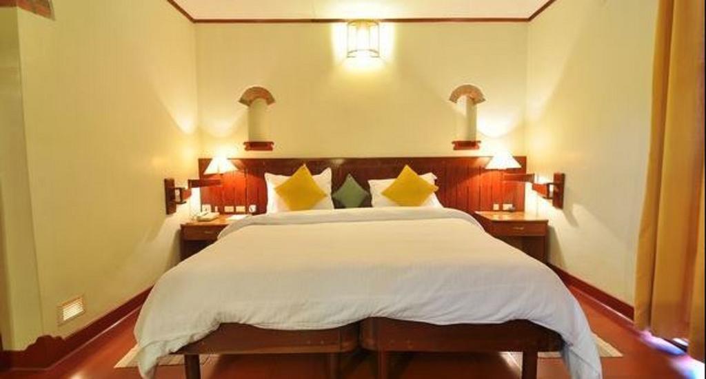 Bth Sarovaram Kochi Ruang foto
