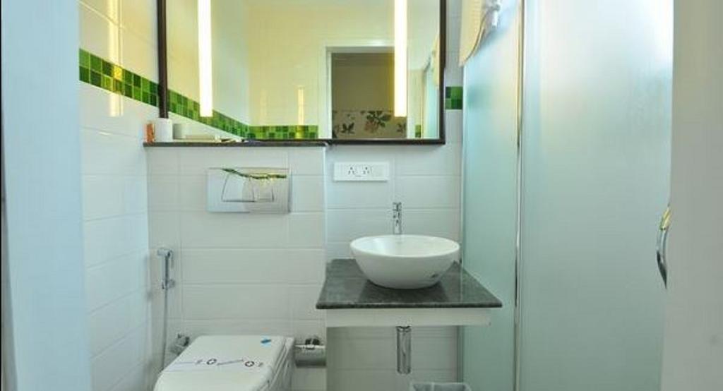 Bth Sarovaram Kochi Ruang foto