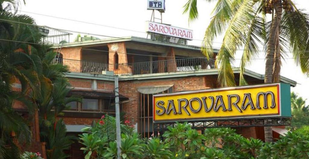 Bth Sarovaram Kochi Bagian luar foto