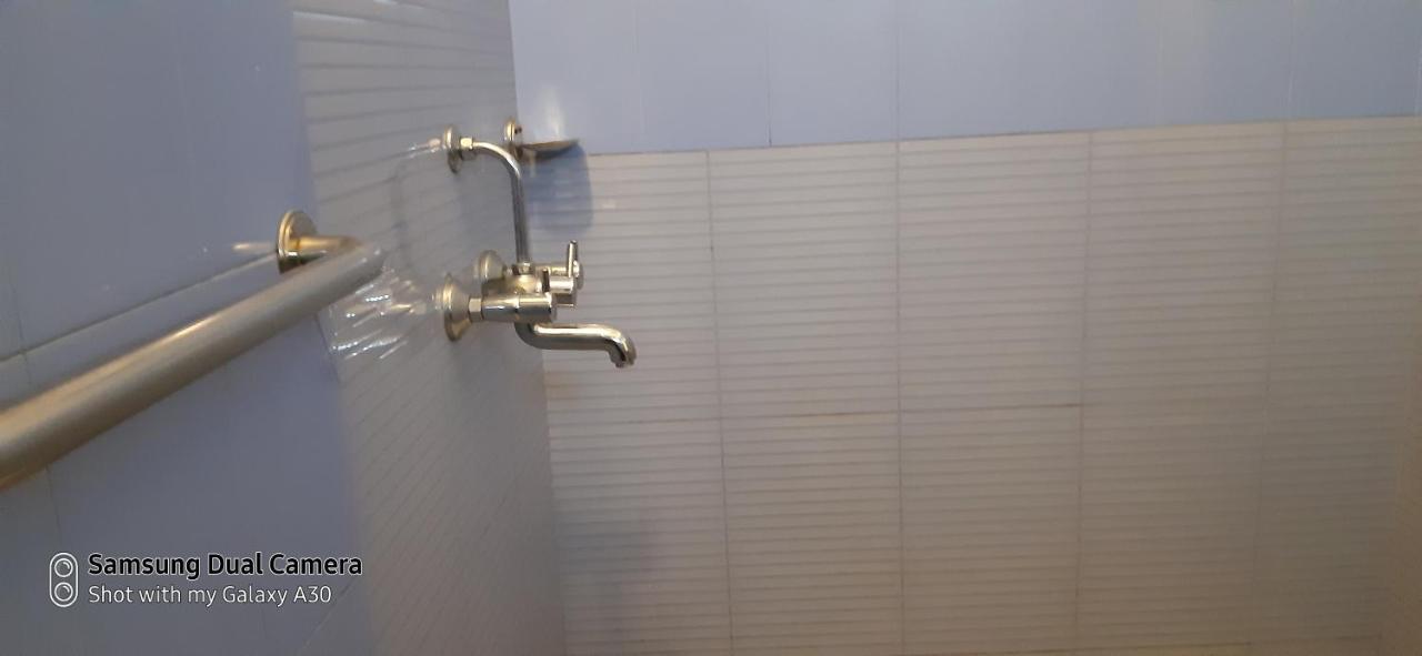 Bth Sarovaram Kochi Bagian luar foto